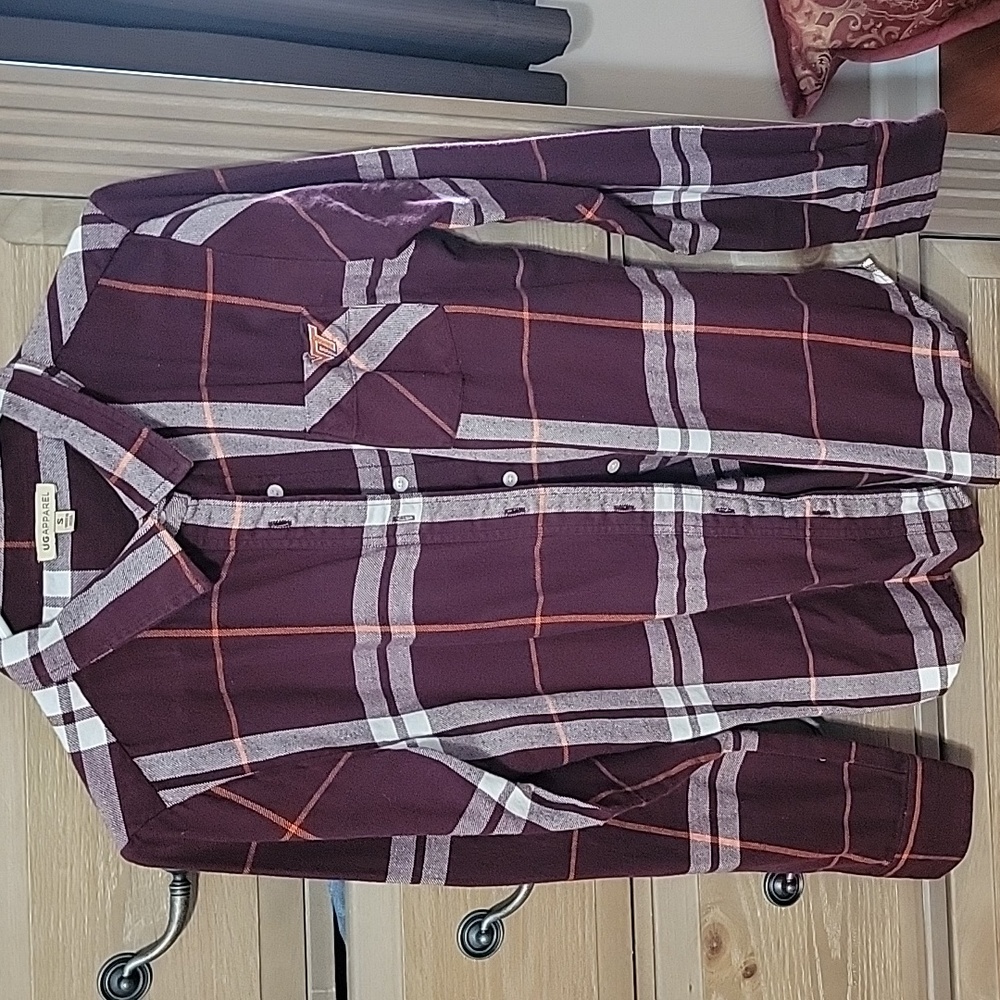 Virginia Tech Women's Long Sleeve Button Down